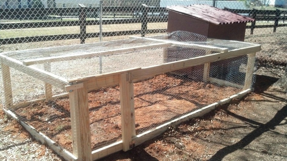 15 Easy to Build Chicken Run Ideas on a Budget Eco Peanut
